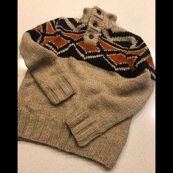 Top of the line Abercrombie & Fitch Collection . - Picture 1 of 3